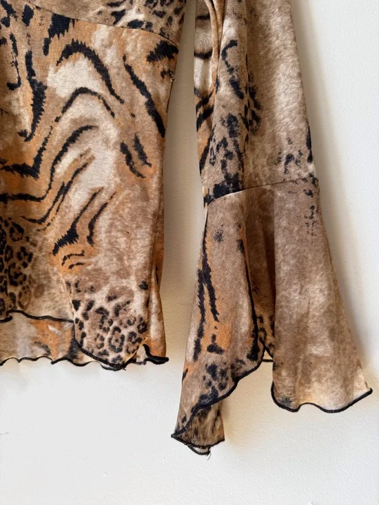 Sasson sheer Y2K animal print babydoll top with long flare sleeves lettuce hem. - Picture 3 of 6